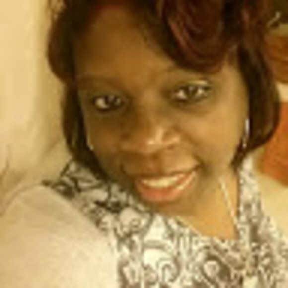 Meet your Posher, Crystal - Picture 1 of 1